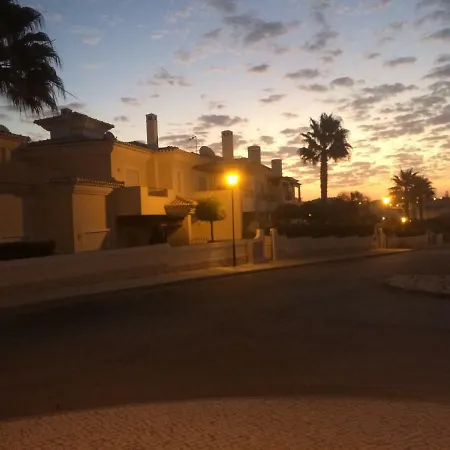 Algarve Лагуш