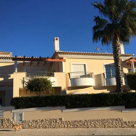 Algarve Лагуш